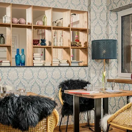 Emma's Kleines לינה וארוחת בוקר 3*